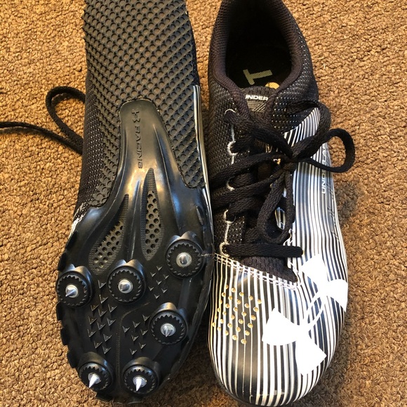 track under armour spikes - Picture 1 of 3